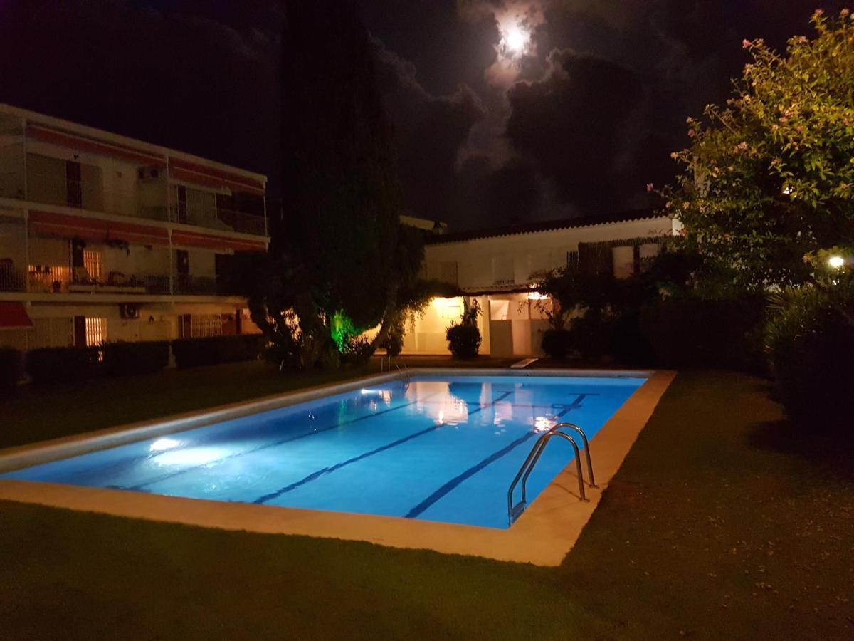 Sitges With Pool Near Beach By Hello Homes Sitges Zewnętrze zdjęcie
